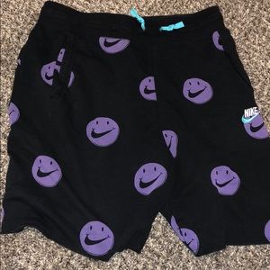 Nike Smiley Sweat Short